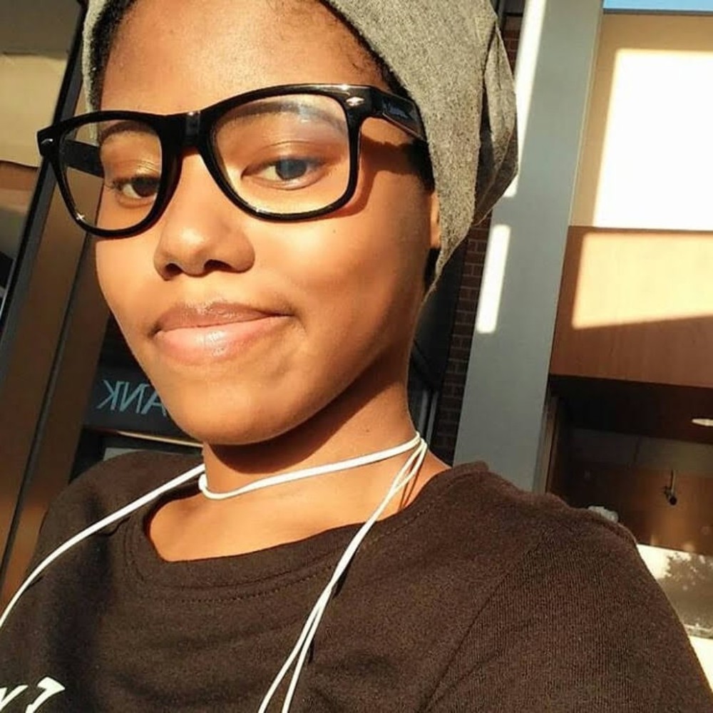 Meet your Posher, Tina